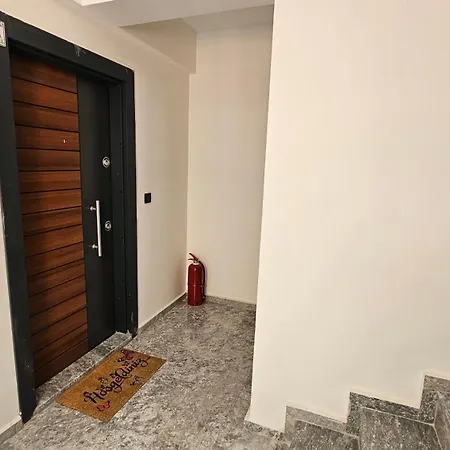 Riverside Suits-2 Ile Evinizde Gibi Φετιγιέ